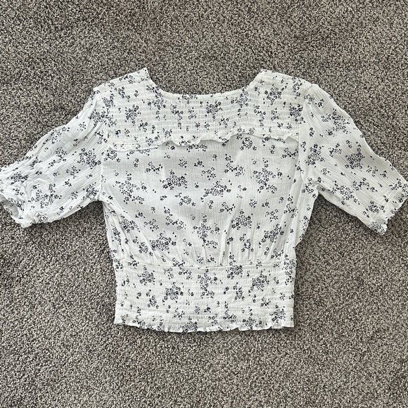 Abercrombie & Fitch White and Black Patterned Blouse - Picture 4 of 4